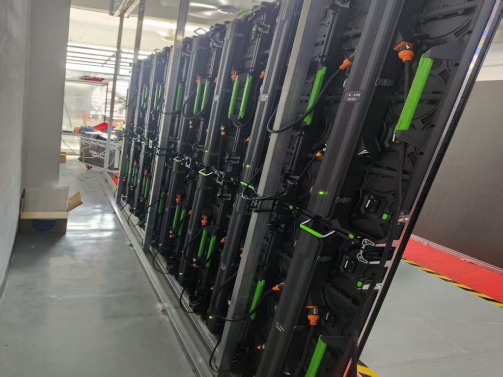 Arclumin TL1000-3.9O rental LED panels, factory test, Belgium order