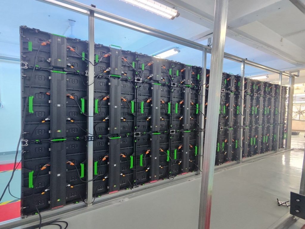 Arclumin TL1000-3.9O rental LED panels, factory test, Belgium order