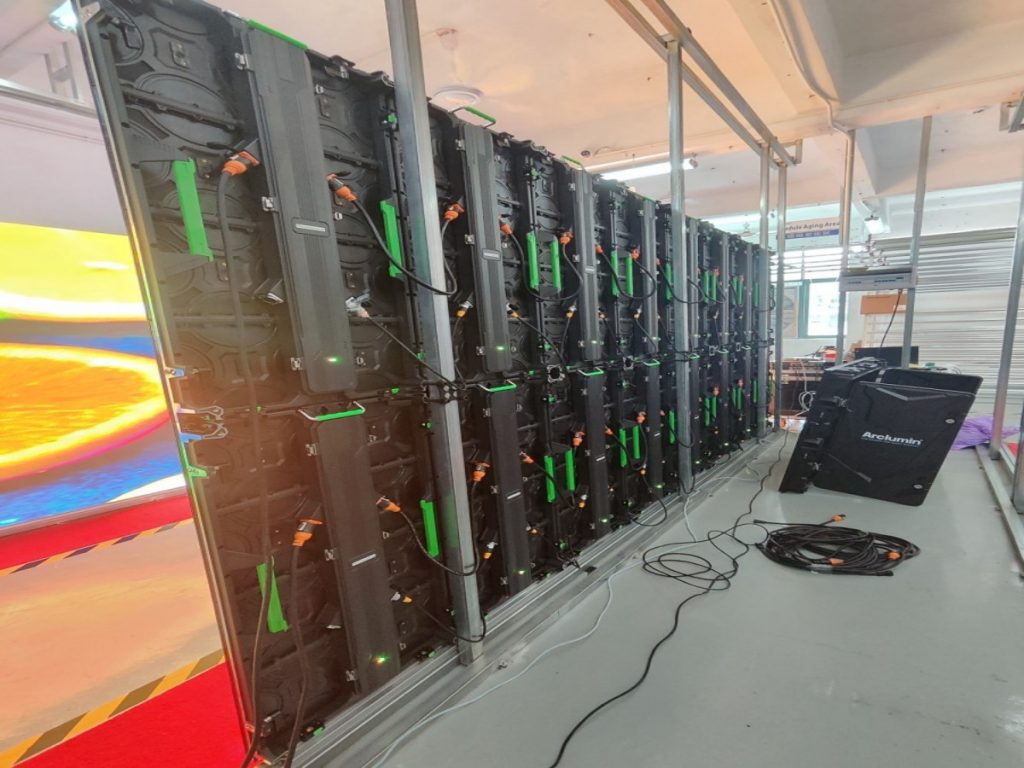 Arclumin TL1000-2.9O rental LED panels, factory test, Germany order