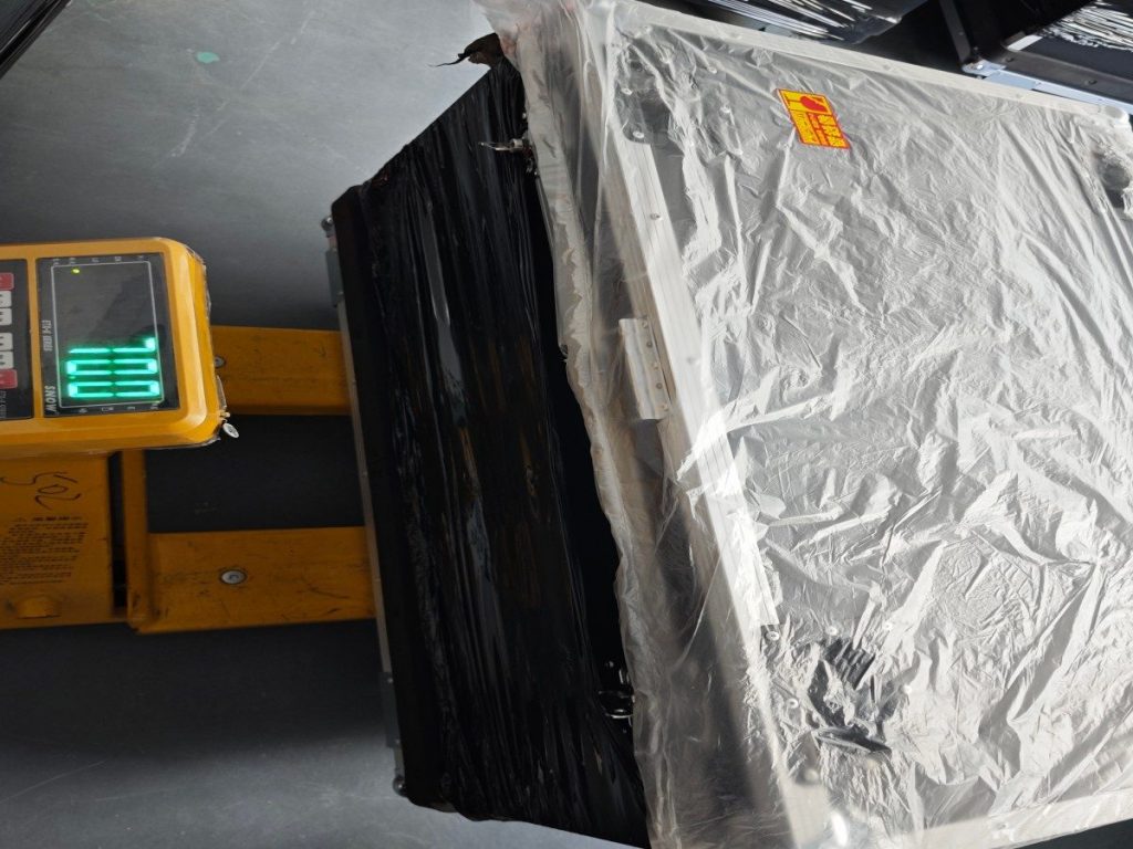 Arclumin TL1000-3.9O rental LED panels, factory test, Germany order