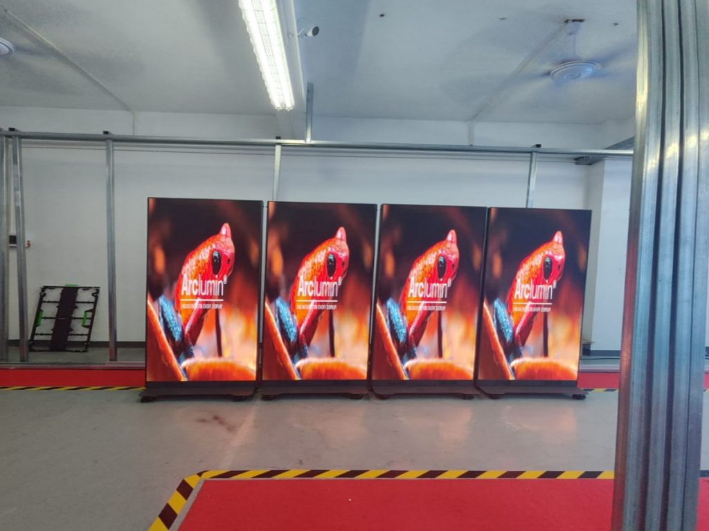 Arclumin WG640F-1.5 LED poster display, factory test, Poland order